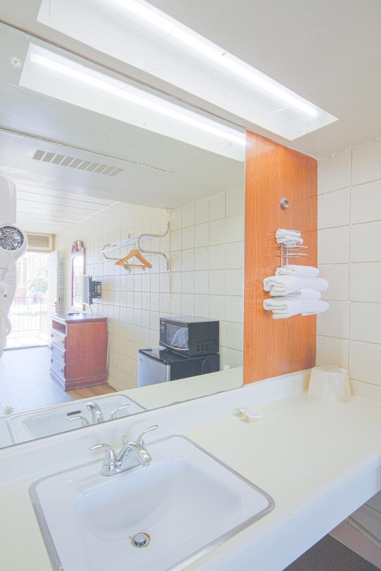 Centralia Motel Near Downtown By Oyo ภายนอก รูปภาพ