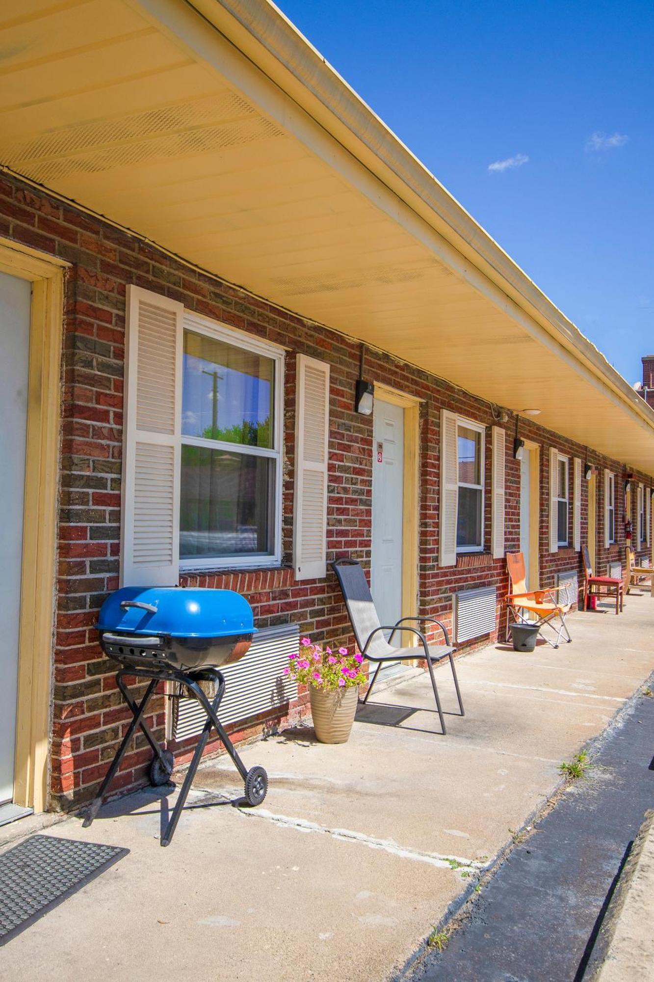 Centralia Motel Near Downtown By Oyo ภายนอก รูปภาพ