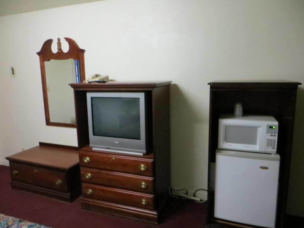 Centralia Motel Near Downtown By Oyo ภายนอก รูปภาพ
